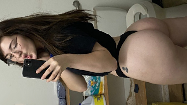 Novinha da bunda perfeita e cuzinho lindo